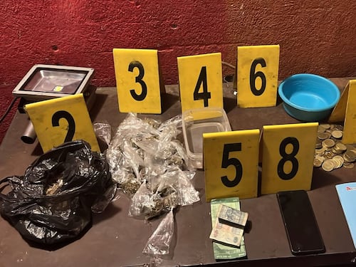 Allanamientos en Amatitlán permiten la incautación de droga y armas