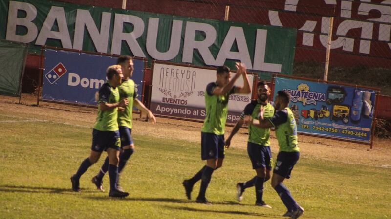 VIDEO. Municipal sale avante en su visita a Sacachispas