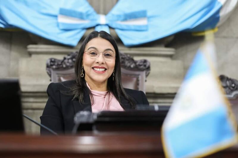 Durante la sesión ordinaria, Shirley Rivera, expresidente del Congreso, aseguró que iba a demandar al diputado por el delito de violencia contra la mujer en su manifestación psicológica en el ámbito público.