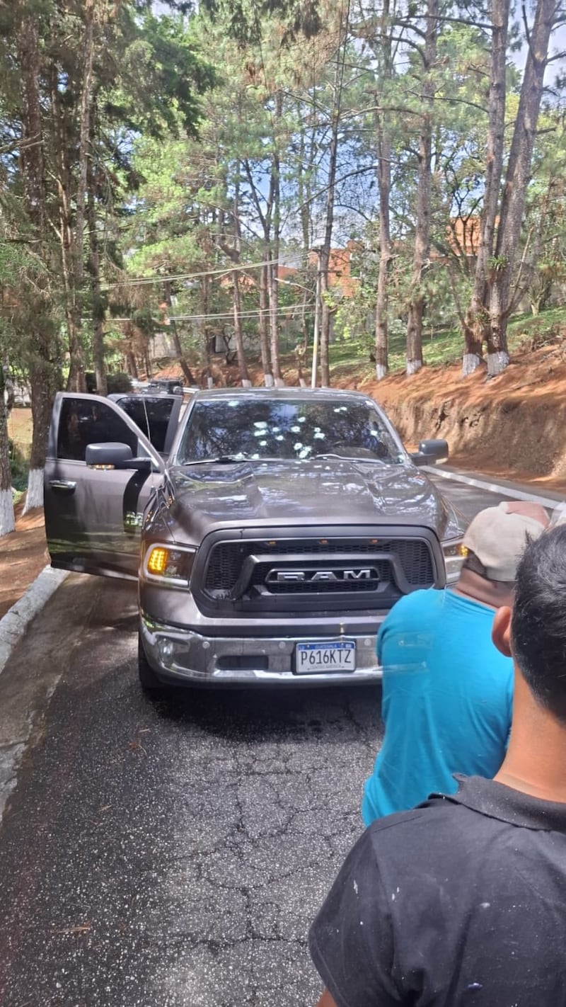 Esposa de un diputado es víctima de ataque armado en Carretera a El Salvador