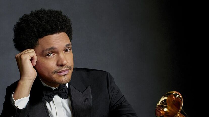 Broma ‘fuera de lugar’ del presentador de los Grammy genera furia en los colombianos