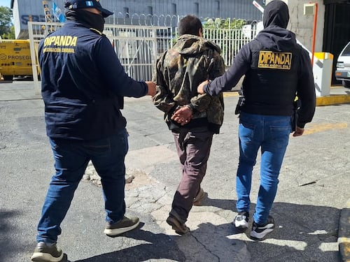 Cae integrante de “Los Crazy” de la mara 18 durante allanamiento en Chinautla