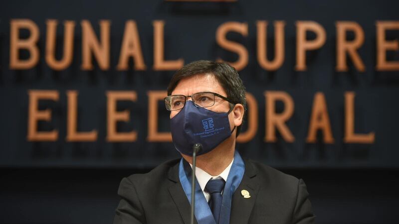 Trasladan a FECI la investigación sobre falsificación de títulos de dos magistrados del TSE