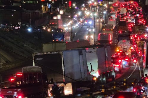 Kilómetros de cola complican el tránsito en la ruta al Pacífico este martes