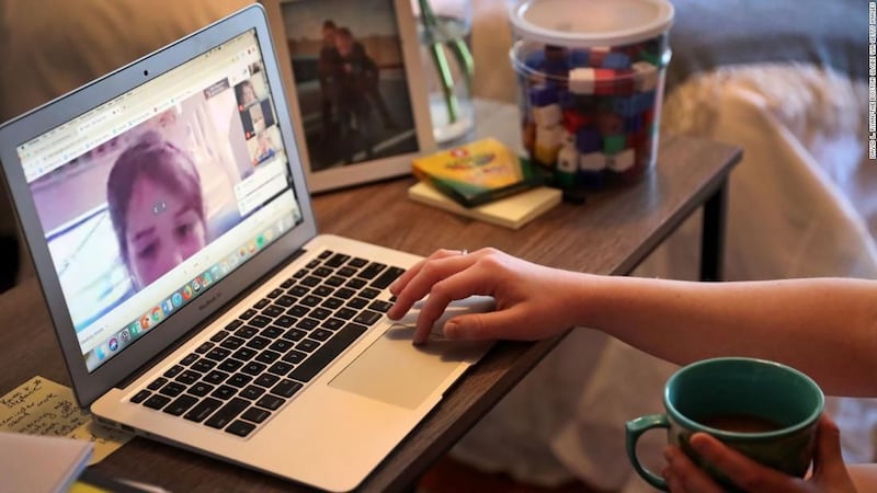 ¡Google Meet traduce tu voz en tiempo real!