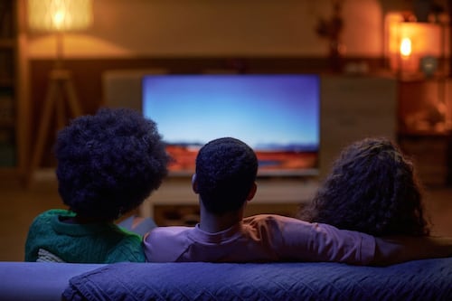 Plataformas de streaming que pueden acceder a fotos, videos y archivos de tu dispositivo