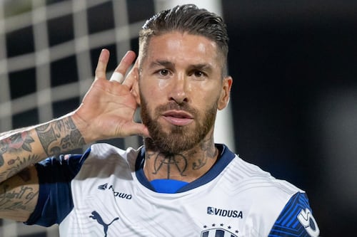 Sergio Ramos completa la compra del Sevilla