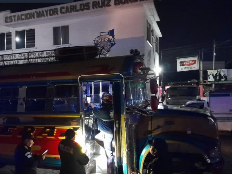 Ataque armado dentro de un autobús en Chimaltenango deja tres muertos
