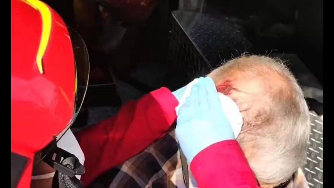 Persona de la tercera edad es golpeado. Foto: Amilcar Montejo