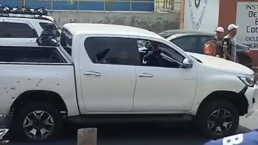 Hombre armado irrumpe en una iglesia en Villa Nueva