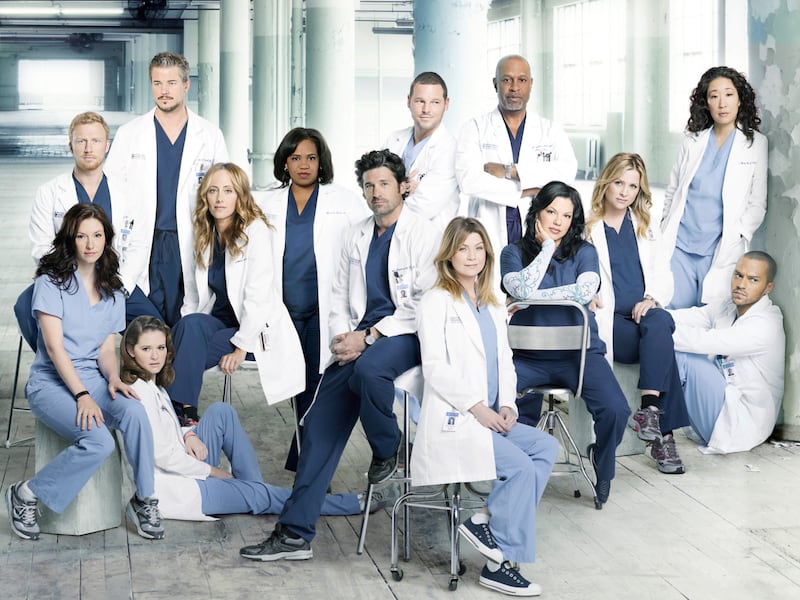 ‘Grey’s Anatomy’ puede acabar pronto: Esto dijo su showrunner tras 20 temporadas