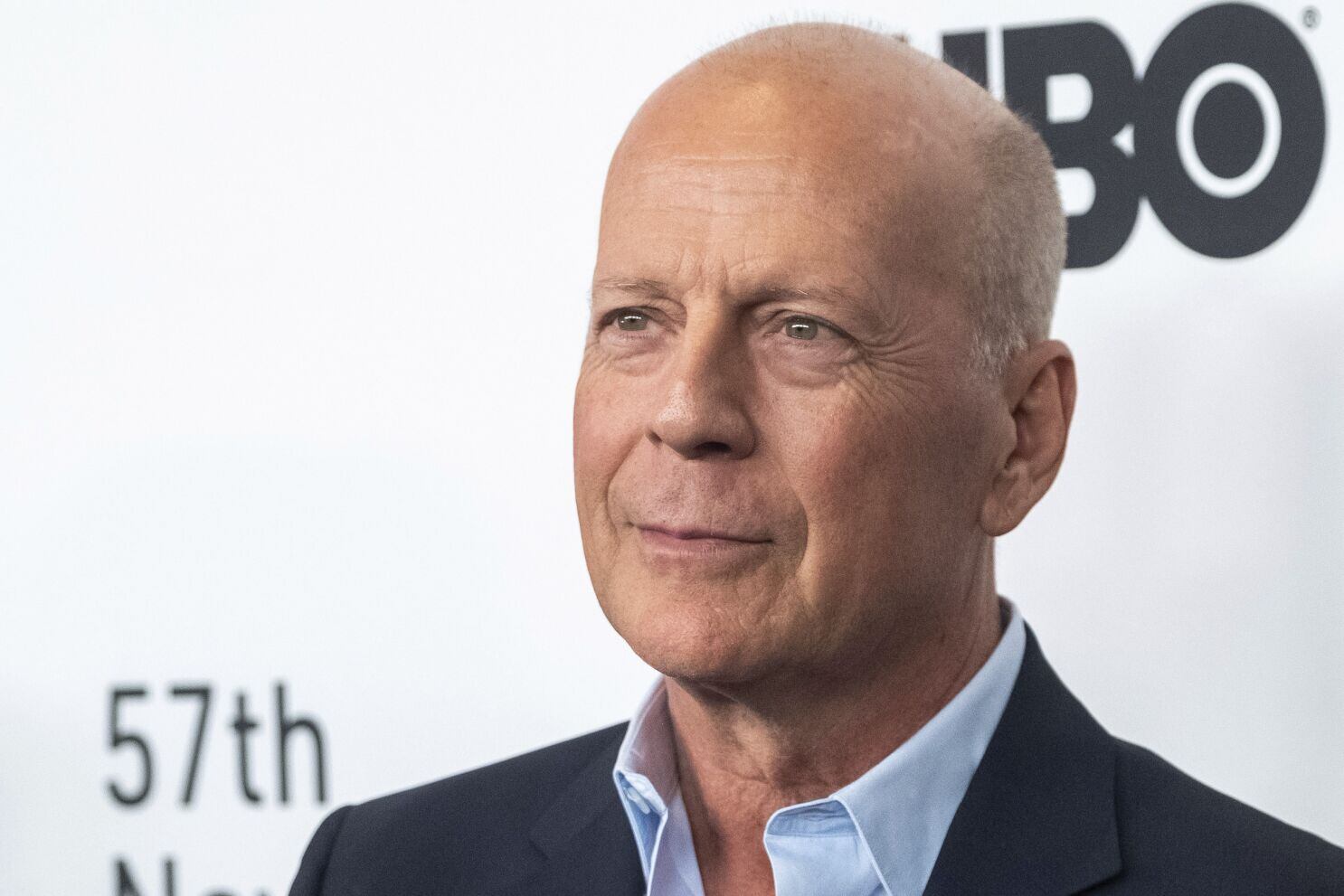 Esposa de Bruce Willis comparte video inédito del actor antes de sus problemas de salud