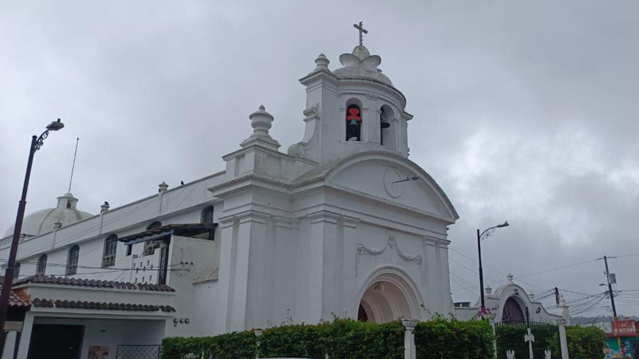 ¡Alerta por caída de ceniza! ¡Volcanes de Fuego y Santiaguito en actividad!
