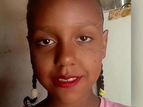 Niña de 9 años murió tras comer pastel envenenado preparado por su abuela en Brasil