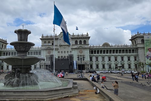 Gobierno concede “puente” de tres días a empleados públicos para fiestas de fin de año