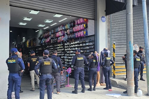 Fiscalía incauta más de 16 mil gorras en operativos por posible falsificación