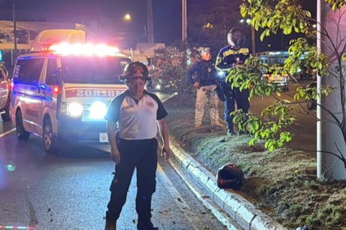 Hombre muere en El Periférico esta noche de sábado tras caer de su moto