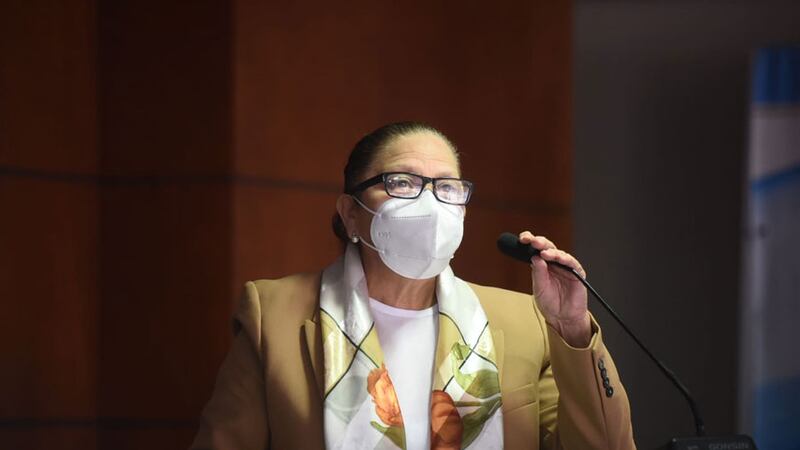 Fiscal general dice que desconocía vínculos de Karin Orellana