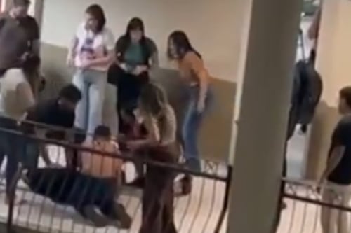 VIDEO. Estudiante ataca mortalmente a su profesora por celos en Brasil