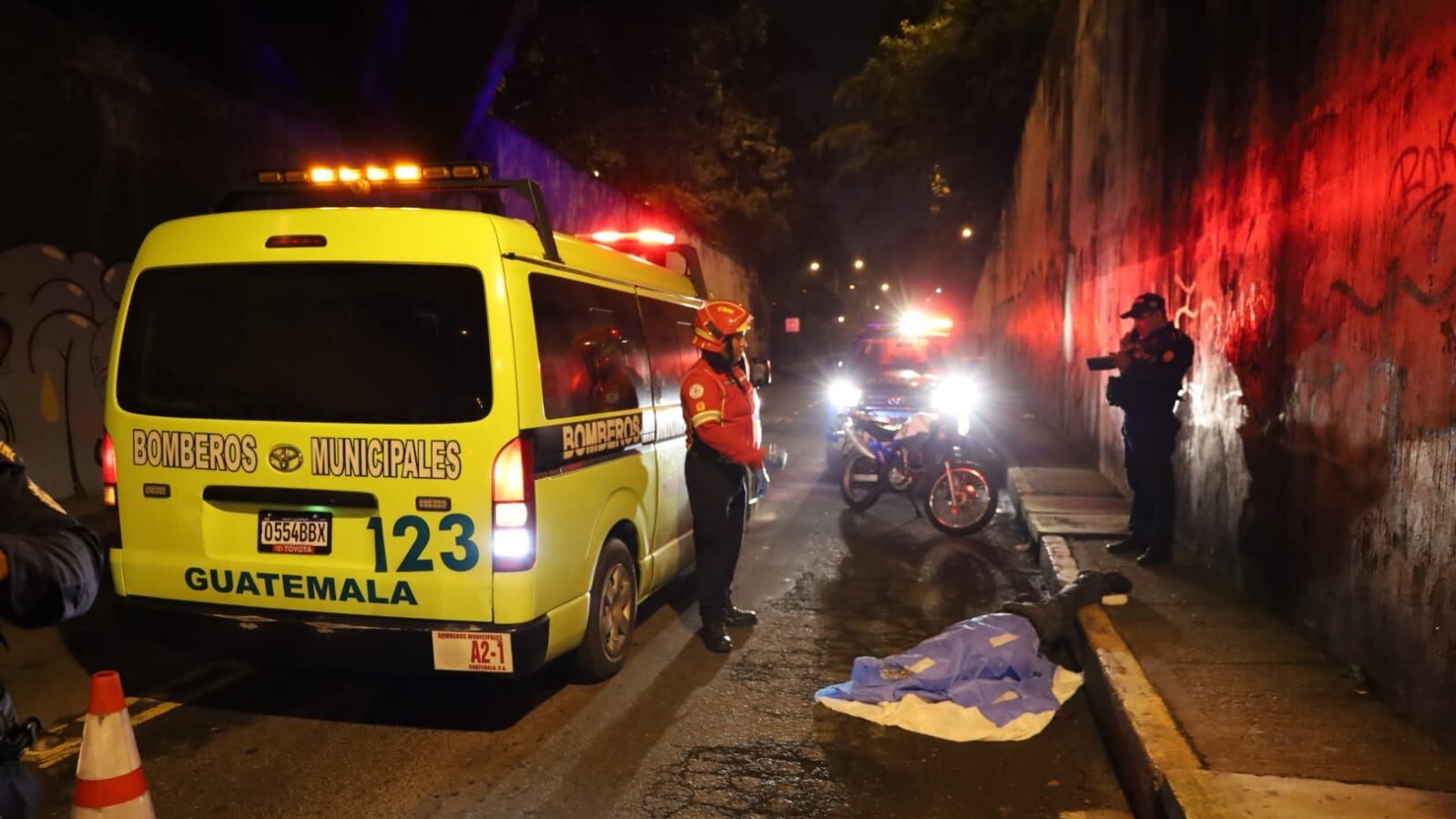 La víctima al momento de ser evaluado ya no contaba con signos vitales. Foto: CBV