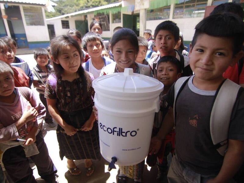 Ecofiltro beneficia a más de 900 mil niños por medio de su programa escolar