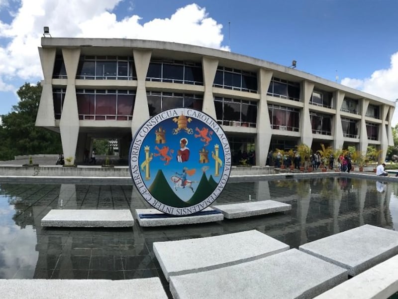 Solicitan suspender elección de rector de la USAC mediante amparo ante la CC