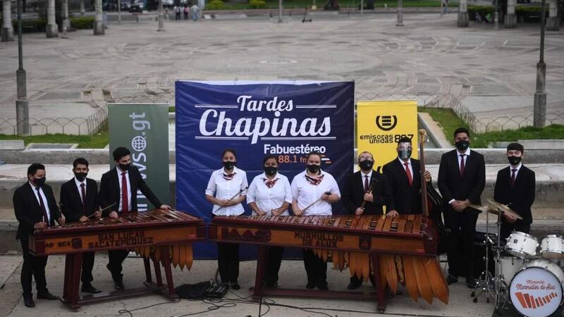 Así se vivió el concierto de Tardes Chapinas de Fabuestéreo desde la Plaza Obelisco