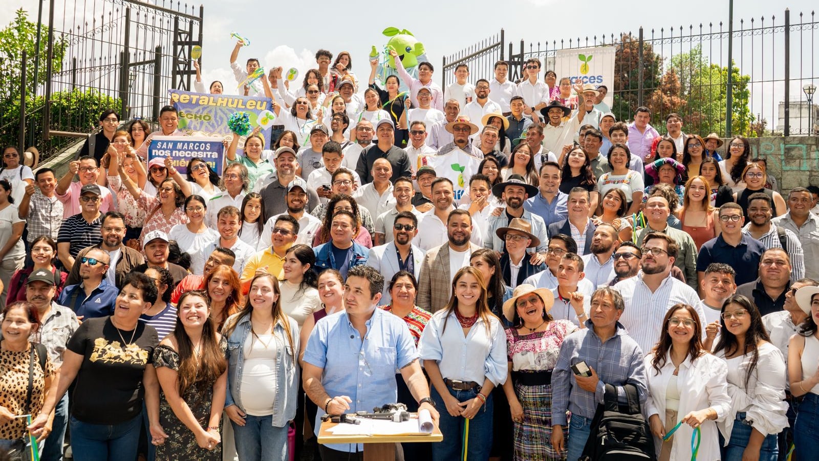 Raíces alcanzó el mínimo legal de adhesiones para consolidarse como partido político.