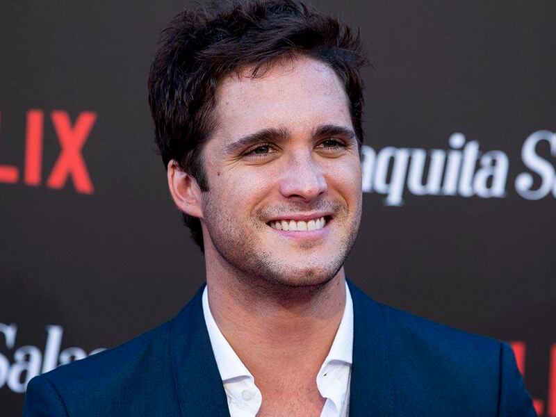 Filtran fotos de Diego Boneta con arrugas para la segunda temporada de “Luis Miguel”