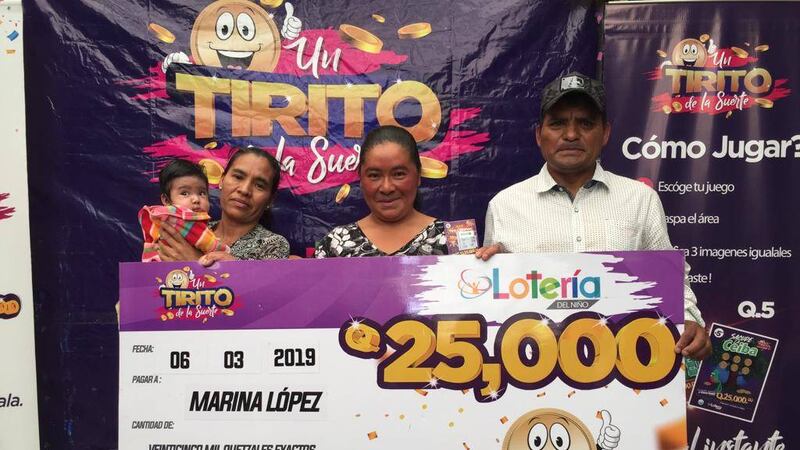 Lotería del Niño: Doña Marina López raspó y viajó desde Jalapa para recibir Q25 mil