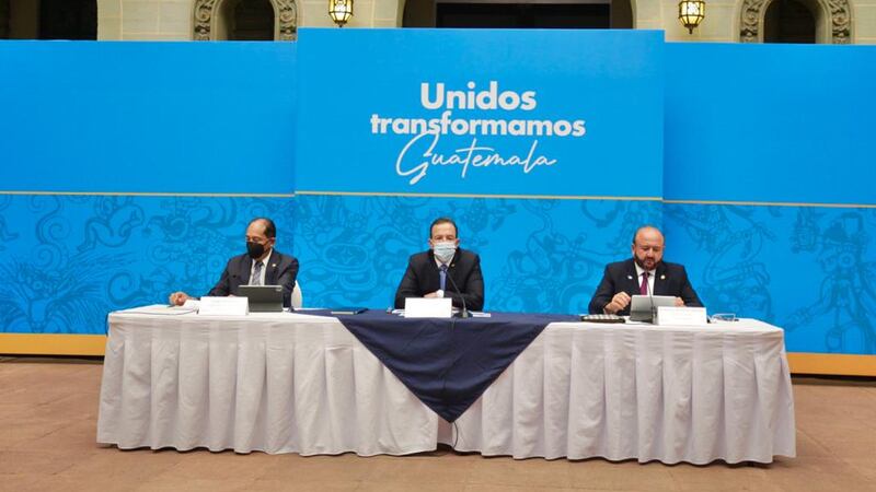 Banguat confirma crecimiento económico histórico debido al aumento de remesas familiares