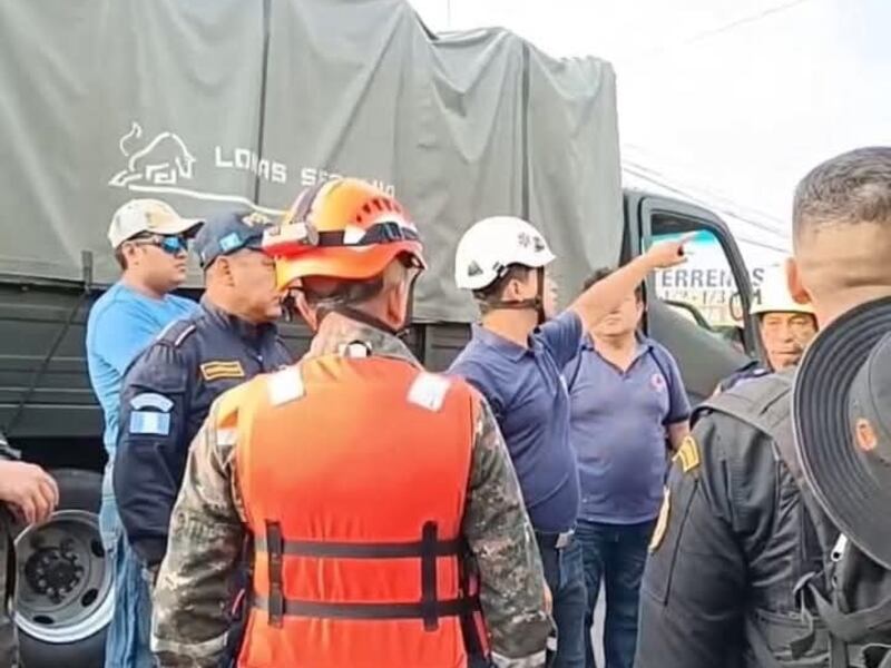 Búsqueda intensiva por madre e hija arrastradas por crecida del río Los Ajos en Cuyotenango