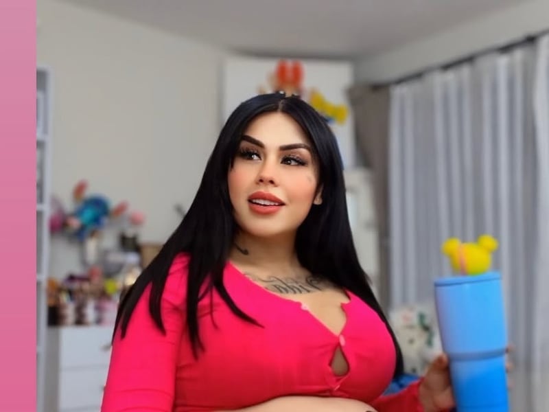 Mona y Geros comparten su felicidad tras el nacimiento de su primer hijo