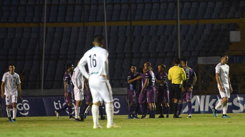 Jairo Arreola marca ante los cremas y le da la victoria los coloniales