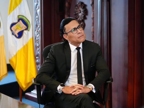 Neto Bran frena aumento al pasaje del servicio Express en Mixco