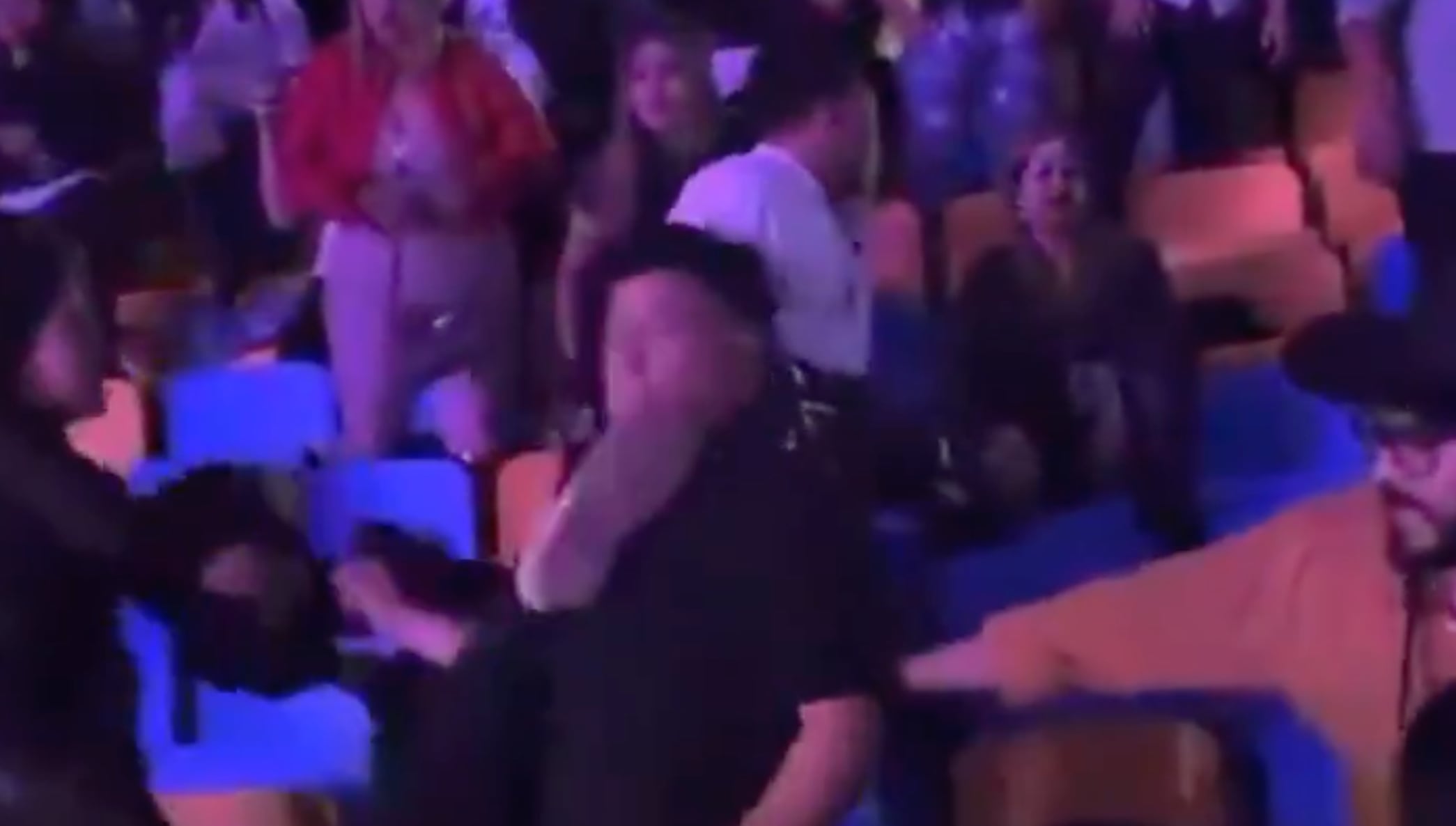 La pelea viral durante concierto de Grupo Firme en Honduras