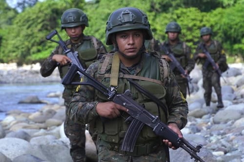 Enfrentamiento entre Ejército de Guatemala y un grupo armado en frontera con México