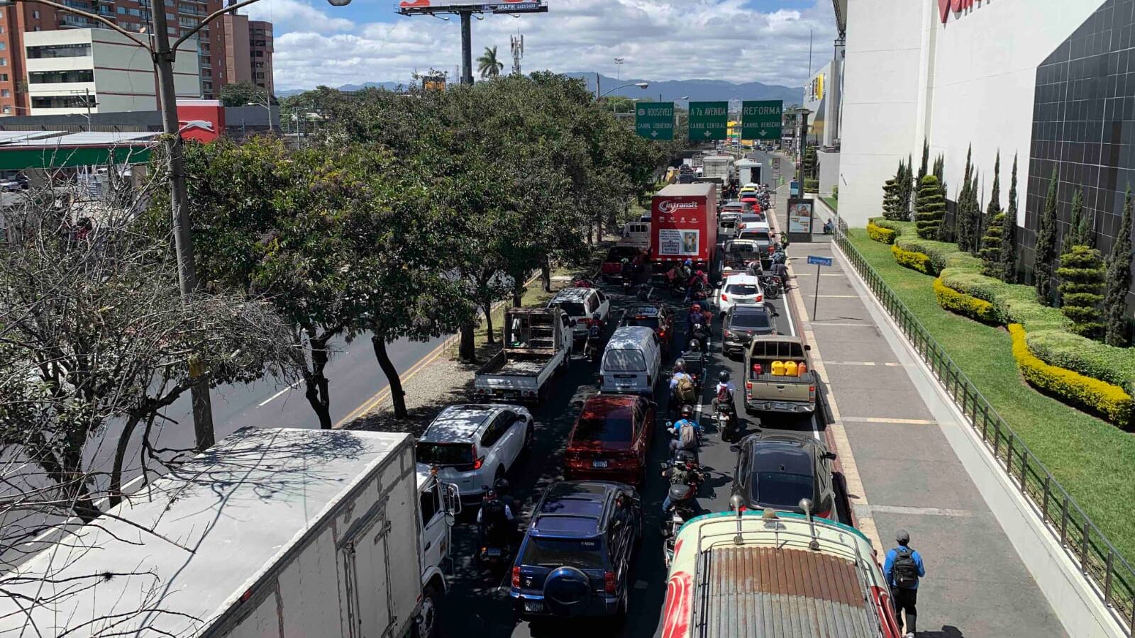 Tránsito complicado por elecciones del CANG.