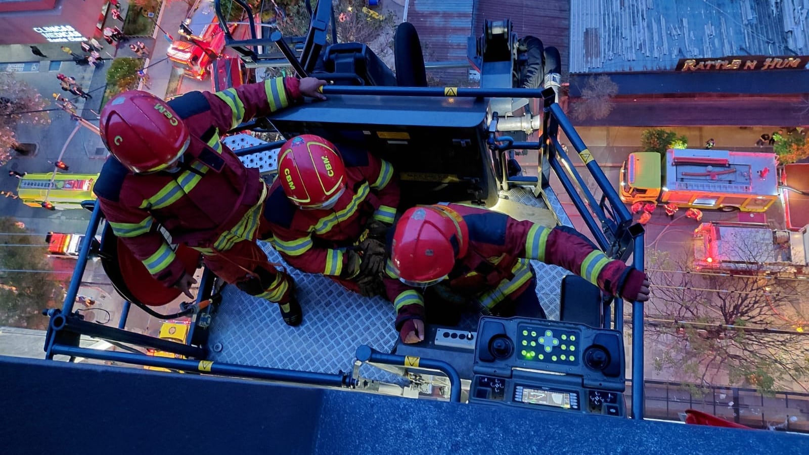 Cuerpos de socorro lograron controlar el incendio. Foto: CBM