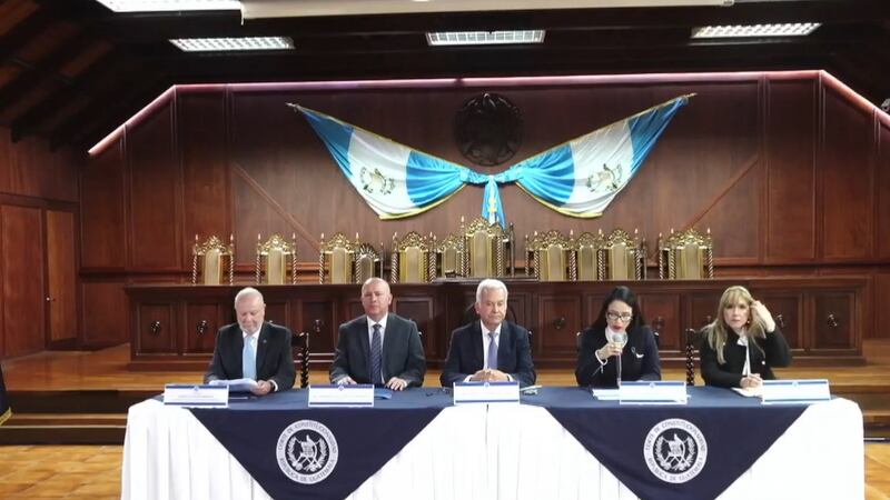 Exconstituyentes lamentan actuar de la CC y exigen que cumplan su mandato