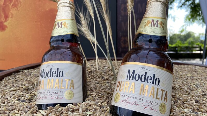 Modelo lanza en Guatemala la nueva cerveza Pura Malta