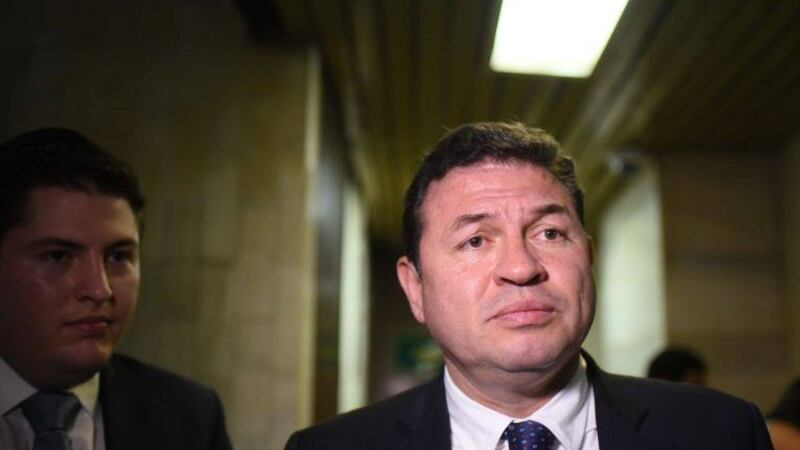 "El Rey del Tenis" insiste pedir que se le permita salir de la cárcel