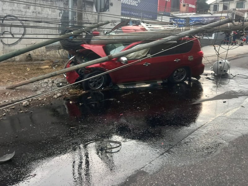Bloqueo total en Bulevar San Cristóbal por fuerte accidente de tránsito