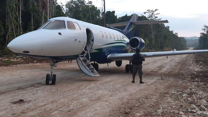 Matrícula de jet con cocaína que aterrizó en Petén fue reportada en Venezuela y Belice