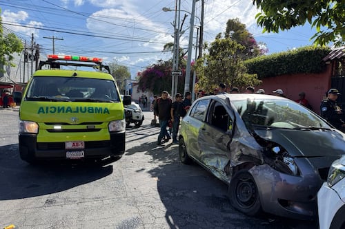 Accidentes de tránsito en zonas 14 y 11 dejan varios heridos
