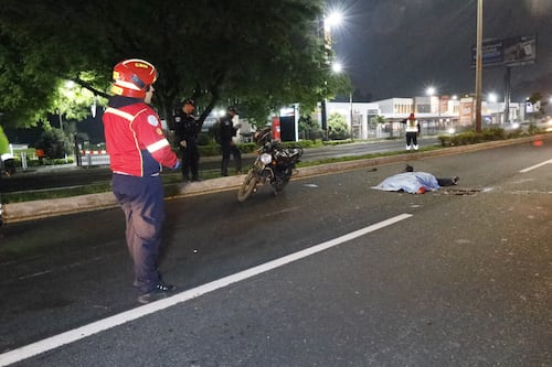 Motociclista fallece en ruta al Pacífico y este detalle llama la atención de los automovilistas