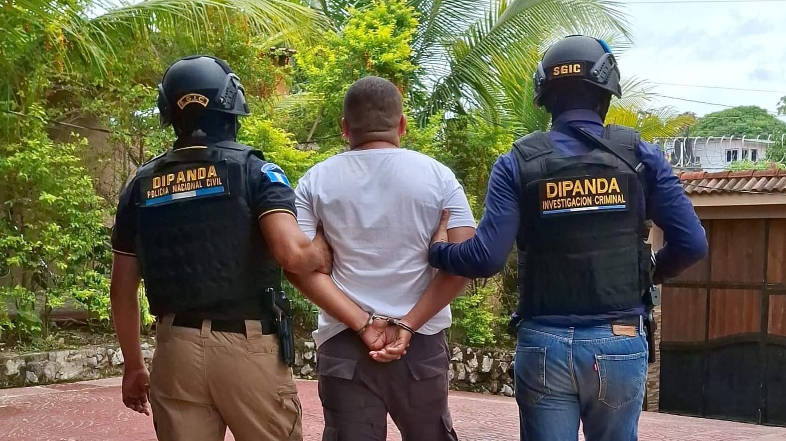 Capturado por colaborar con el delito de extorsión. Foto: PNC