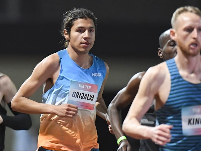 Luis Grijalva estableció su mejor marca de la temporada en los 3 mil metros