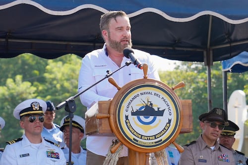 EE. UU. dona equipo para fortalecer la lucha marítima contra el crimen organizado en Guatemala