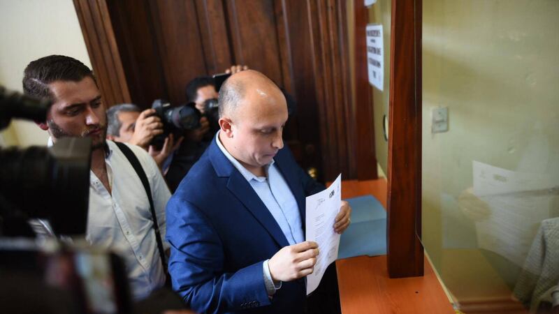 Organizaciones presentan listado de candidatos a diputados que son contratistas del Estado